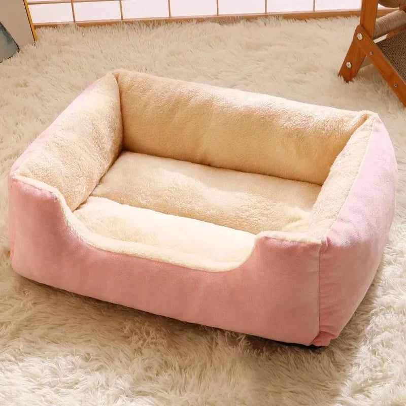 Comfortabel pluche kattenbed in groen – Kattenhoek

Kat slaapt in zacht grijs pluche bed – Kattenhoek