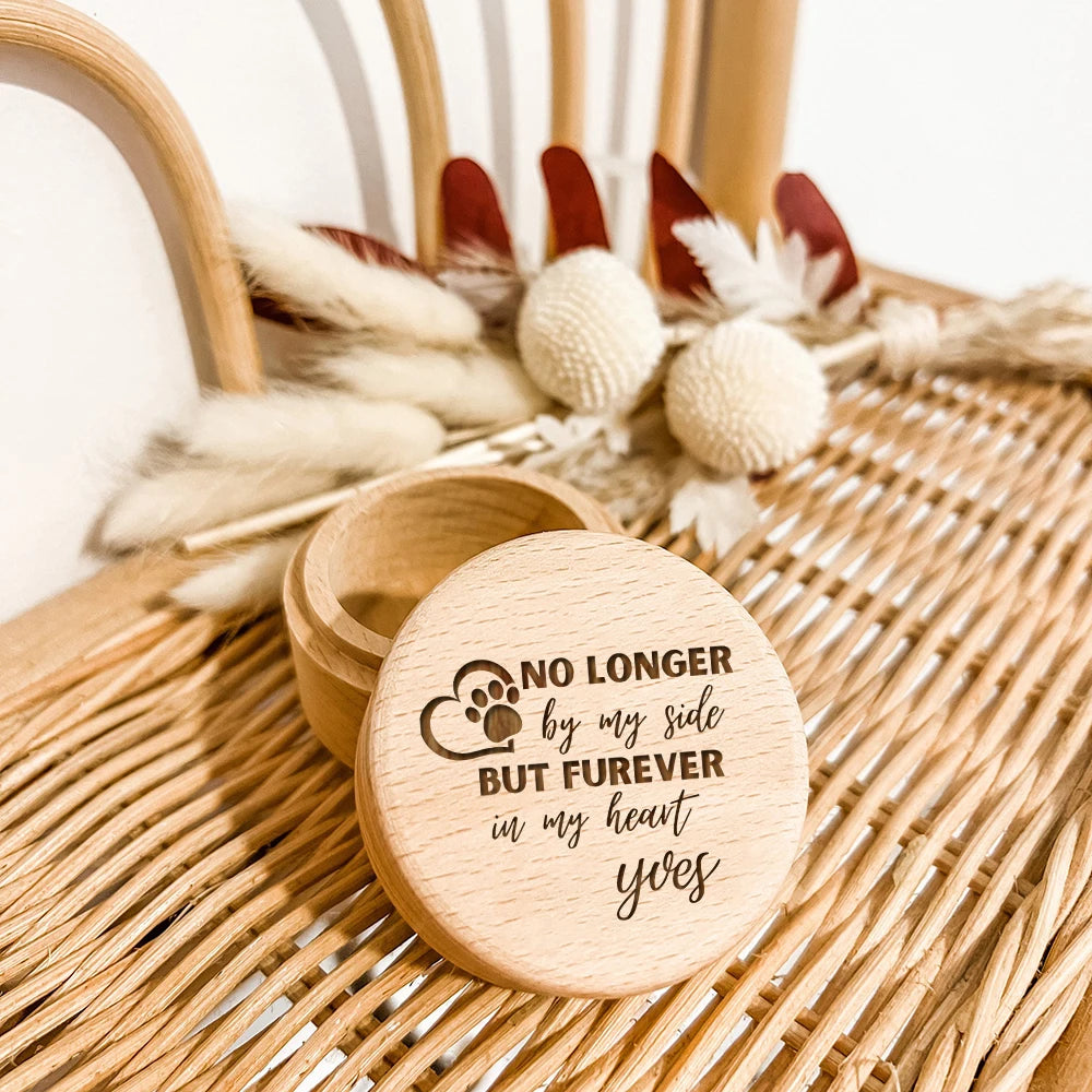 Herdenkingsdoosje met naam voor overleden kat – houten bewaarblikje – Kattenhoek


