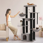 Kattentoren met sisalkrabbalen en rustplateaus – WHISKK bij Kattenhoek